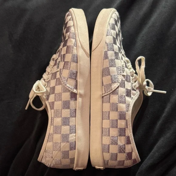 Vans Sneakers Men’s 6.5 Women’s Size 8 Silver & White Checker board Checkered GU - Picture 11 of 13
